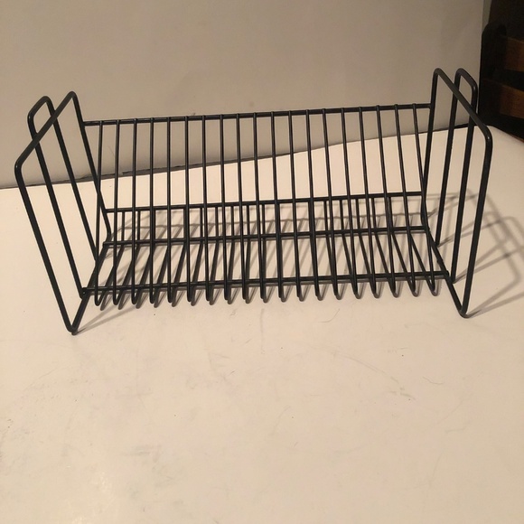 Vintage 1990s CD stand, black heavy wire holds 25 CDs, Organize your CD’s - Picture 7 of 8